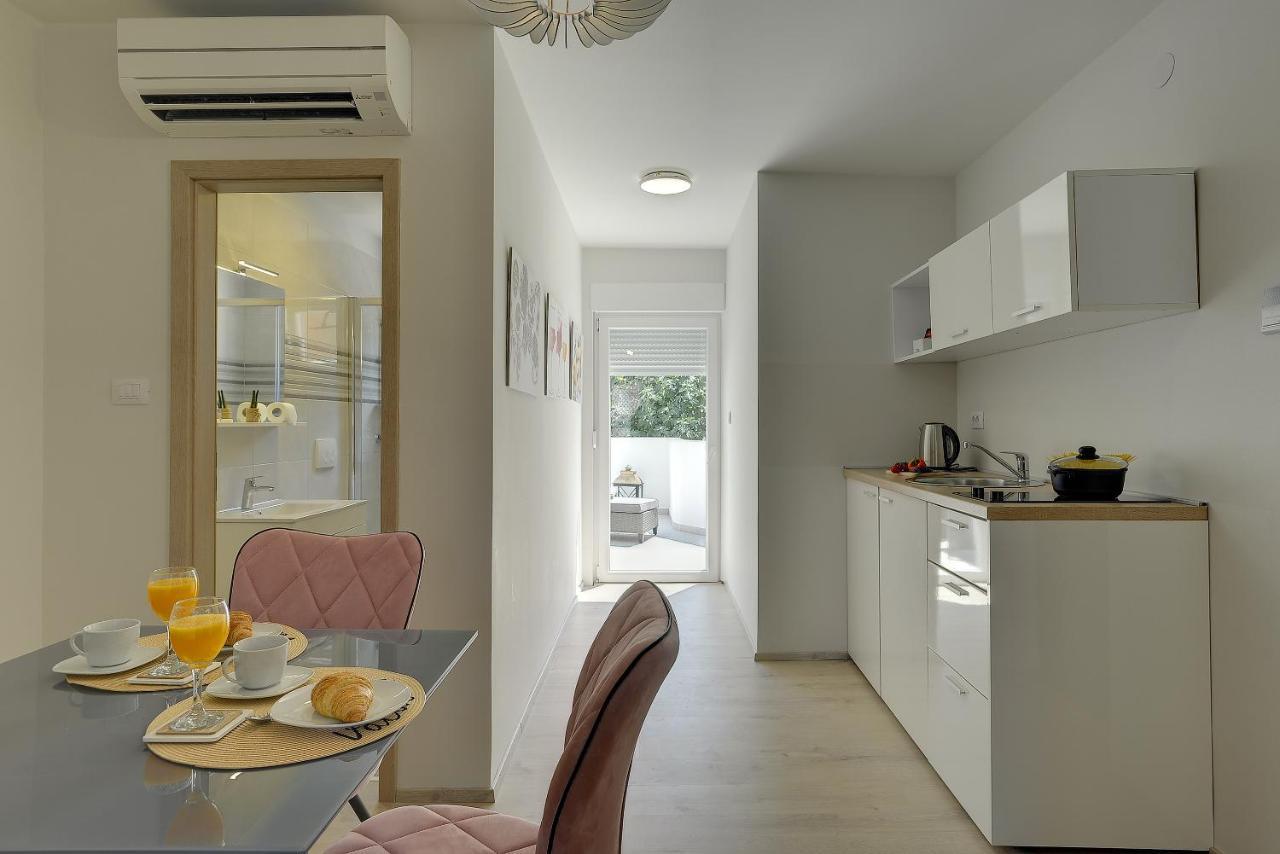 D&A City Center Apartments With Free Parking Pula Eksteriør bilde