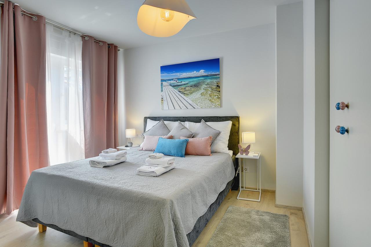 D&A City Center Apartments With Free Parking Pula Eksteriør bilde